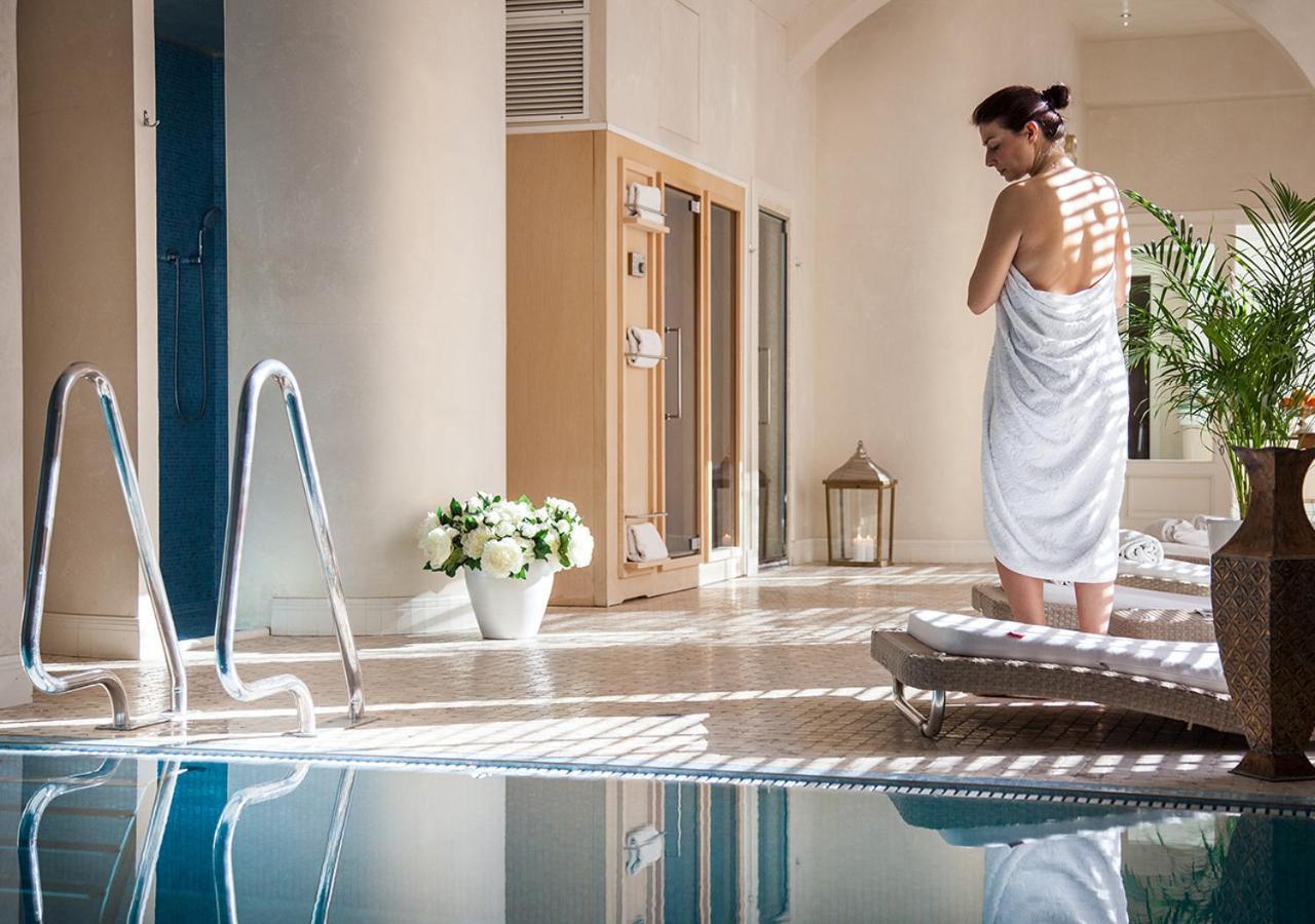 Residenza Parco Fellini Hotel Rimini Buitenkant foto