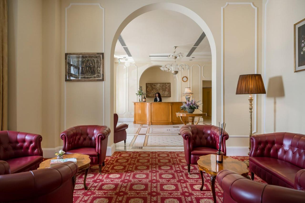 Residenza Parco Fellini Hotel Rimini Buitenkant foto