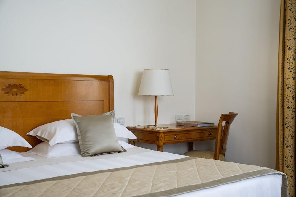Residenza Parco Fellini Hotel Rimini Buitenkant foto