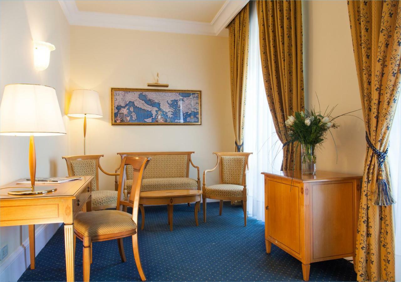 Residenza Parco Fellini Hotel Rimini Buitenkant foto